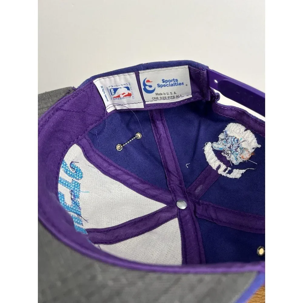 Vintage 90s NBA Charlotte‎ Hornets SnapBack Hat NWT